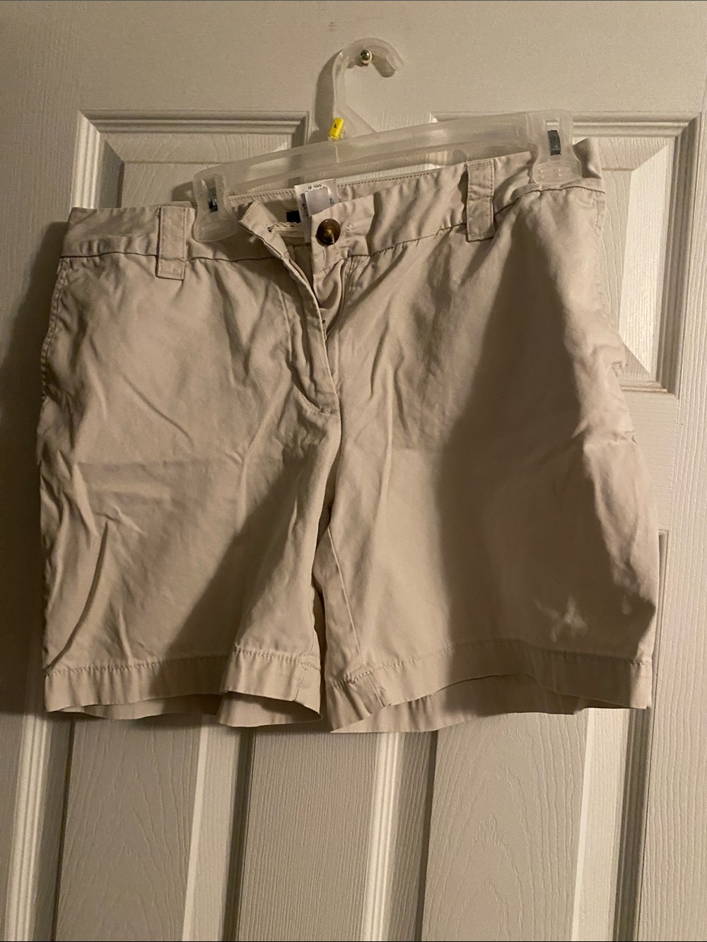 Women’s khaki Shorts